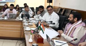 मुख्यमंत्री सैनी का निर्देश: वर्टिकल स्कूल बिल्डिंग और बेहतर सुविधाओं पर जोर