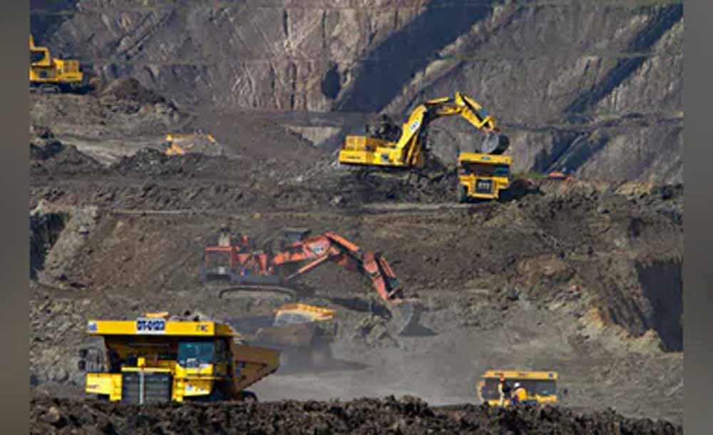 माइंस विभाग की समीक्षा बैठक: राजस्व बढ़ाने और खनन प्रक्रिया को समयबद्ध करने पर जोर