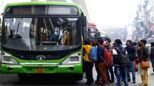 डीटीसी की नई योजना: बसों की लाइव लोकेशन और टाइमिंग मोबाइल ऐप और डिजिटल बोर्ड पर दिखेगी