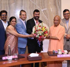 बेंगलुरु रोड शो में चमका यूपी मॉडल, उद्योग जगत ने योगी सरकार की नीतियों को सराहा