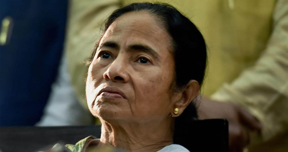 ममता सरकार पर बढ़ा दबाव, ₹2.29 लाख करोड़ के कथित नुकसान पर CAG रिपोर्ट से सियासी हलचल