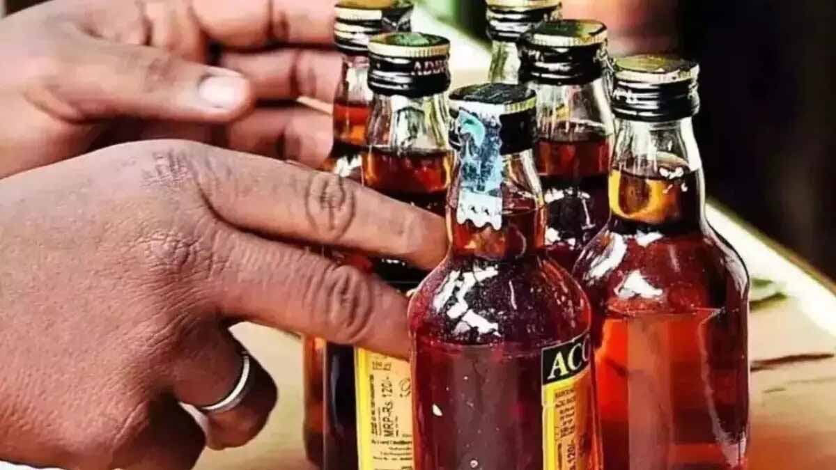 NFHS-6 रिपोर्ट: उत्तर प्रदेश में शराब और तंबाकू सेवन बढ़ा, गांवों में ज्यादा असर