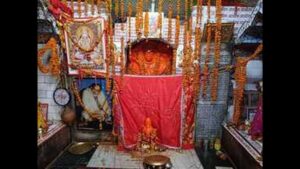 150 साल पुराना बलरामपुर का स्वयंसिद्ध हनुमान मंदिर, नेपाल तक है आस्था