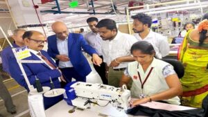 आदित्य बिड़ला फैशन यूनिट का दौरा, धनबाद में रोजगार सृजन की नई संभावनाओं पर मंथन
