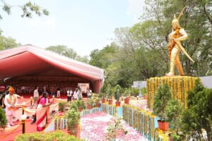 5000 साधकों ने किया योगाभ्यास, मध्यप्रदेश में अंतरराष्ट्रीय योग दिवस का भव्य आयोजन