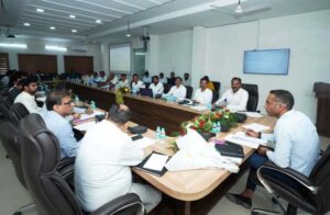 पीडब्लूडी सचिव ने अधिकारियों व ठेकेदारों की बैठक लेकर राष्ट्रीय राजमार्गों के कार्यों की समीक्षा की