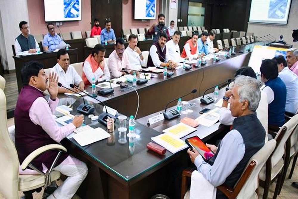 सिंहस्थ के लिए प्रगति पर हैं 16 हजार 910 करोड़ रूपए के 148 विकास व निर्माण कार्य ओंकोरश्वर में बनेगा हेलीपेड