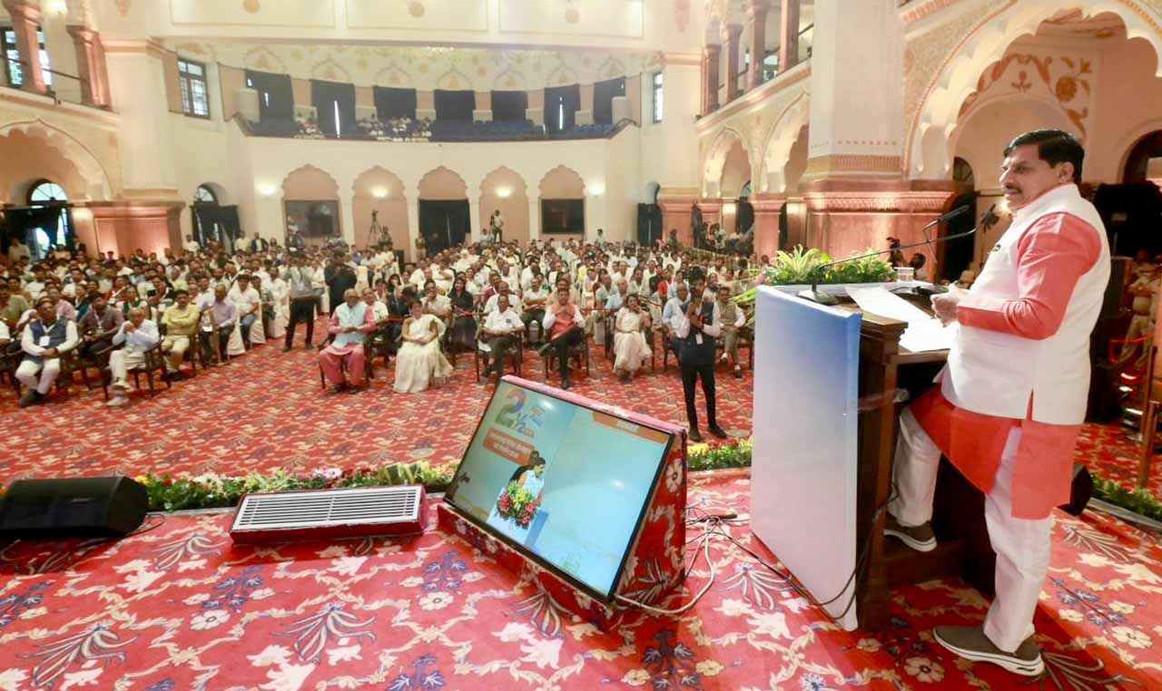 मुख्यमंत्री डॉ. यादव बोले – राज्य सरकार प्रदेश में रोजगारपरक उद्योगों की स्थापना को कर रही है प्रोत्साहित