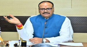 उत्तर प्रदेश में वस्त्र उद्योग के लिए अपार संभावनाएं : उपमुख्यमंत्री ब्रजेश पाठक