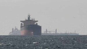 लाल सागर में हूतियों की बढ़त से बढ़ा Bab-el-Mandeb पर खतरा, भारत के Oil Trade पर पड़ेगा बड़ा असर