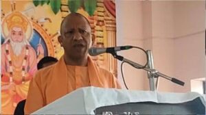 CM योगी ने विश्वकर्मा मंदिर में की पूजा, शिल्पकारों के लिए पीएम विश्वकर्मा योजना की सराहना की
