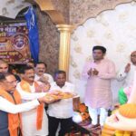 रायपुर के गोल बाजार में CM विष्णु देव साय ने की गणपति पूजा, प्रदेश की सुख-समृद्धि की कामना