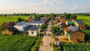 सौर ऊर्जा को बढ़ावा देने की तैयारी, गांवों में लगे सोलर सिस्टम के आधार पर तय होंगे ‘सोलर विलेज’