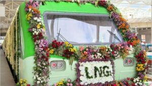 रेलवे की बड़ी उपलब्धि, देश में दौड़ी पहली LNG-डीजल ड्यूल-फ्यूल ट्रेन