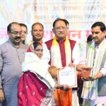 प्रदेश में 2,262 स्थानों पर हुए 12,698 आयोजन; मुख्यमंत्री विष्णु देव साय मुंगेली के मदकू में कार्यक्रम में हुए शामिल