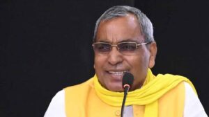 सपा-कांग्रेस की तकरार पर राजभर का हमला, अखिलेश से पूछा- ‘इसको गठबंधन कहते हैं?’