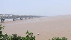 पटना पर मंडराया बाढ़ का संकट, गंगा का जलस्तर HFL पार; रविवार सुबह तक और बढ़ने का अलर्ट