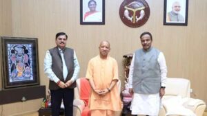 लखनऊ में योगी-तावड़े की मुलाकात, BJP कोर कमेटी बैठक में 2027 की रणनीति पर चर्चा