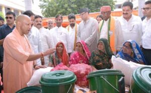 बाढ़ पीड़ितों को CM योगी का भरोसा- आपदा की घड़ी में अकेले नहीं, डबल इंजन सरकार आपके साथ