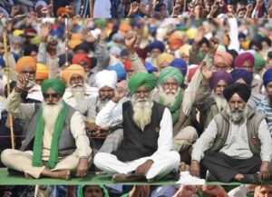 किसान आंदोलन पर आज आएगा निर्णायक फैसला, सरकार से बातचीत के बाद मोर्चा खत्म करने के संकेत