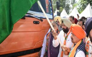 फतेहगढ़ साहिब में बीजेपी की नशा मुक्त यात्रा का विरोध, जगह-जगह फाड़े पोस्टर