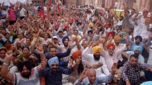कर्मचारियों की हड़ताल खत्म, 13 दिन बाद सरकार से बनी बात; मांगों पर हुआ समझौता