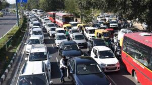 VVIP के चलते चंडीगढ़ में ट्रैफिक जाम, स्कूलों के बाहर परेशानी