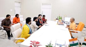 प्रभारी मंत्री जनपदों और अपनी आवंटित विधानसभाओं में जाकर जनप्रतिनिधियों के साथ मिलकर कार्यक्रमों की रूपरेखा तैयार करें: मुख्यमंत्री योगी
