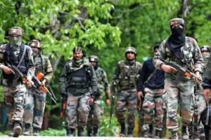 जम्मू-कश्मीर के उधमपुर में मुठभेड़, सुरक्षाबलों ने 2 आतंकियों को मार गिराया