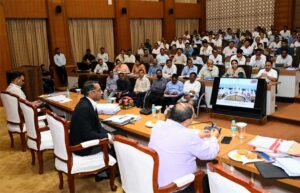पीडब्लूडी तैयार  लोक निर्माण विभाग के सचिव ने निर्माणाधीन और अप्रारंभ कार्यों को द्रुत गति से शुरू करने तैयारियों की समीक्षा की
