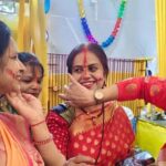 विजयादशमी पर भावुक हुआ बंगाली पूजा पंडाल, सिंदूर खेला कर महिलाओं ने मां दुर्गा से मांगा आशीर्वाद