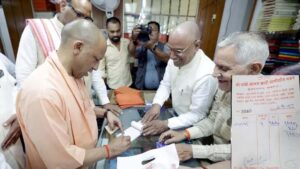 गांधी जयंती पर खादी को बढ़ावा, CM योगी ने किया 25% छूट का ऐलान; 30 जनवरी 2027 तक मिलेगा लाभ