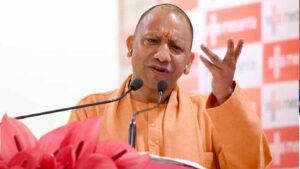 सपाई गिरगिट की तरह बदलते हैं रंग, सत्ता में वापसी की उम्मीद खत्म इसलिए कर रहे मनमाने वादे : मुख्यमंत्री योगी