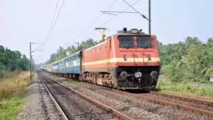 मां शारदा के भक्तों के लिए खुशखबरी, मैहर मेले के दौरान बलिया रूट की 8 ट्रेनों का होगा ठहराव