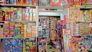 हलालपुरा पटाखा मार्केट की 15 दुकानों पर प्रशासन सख्त, 13 शर्तों का पालन जरूरी
