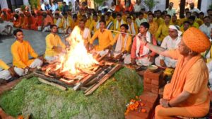 सीएम योगी ने महानिशा पूजन कर की जगत कल्याण की प्रार्थना, गोरखनाथ मंदिर में अनुष्ठान संपन्न