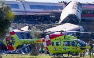 Spain Train Accident: स्पेन में ट्रेनों की भिड़ंत से मची चीख-पुकार, 39 लोगों की गई जान; राहत-बचाव जारी