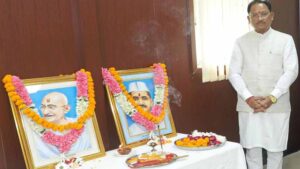 मुख्यमंत्री ने महात्मा गांधी और पूर्व प्रधानमंत्री लाल बहादुर शास्त्री की जयंती पर किया नमन
