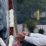 स्टैच्यू ऑफ यूनिटी पहुंचे पीएम मोदी, सरदार पटेल को दी श्रद्धांजलि; विकास परियोजनाओं की रखी आधारशिला