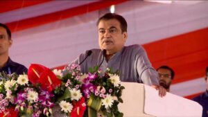 बिहार में सड़क परियोजनाओं पर खर्च होंगे सवा 3 लाख करोड़, गडकरी ने दिए तेजी से काम के निर्देश
