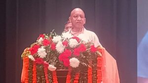 कांग्रेस पर बरसे सीएम योगी, ईवीएम से लेकर चुनाव आयोग तक पर सवाल उठाने को लेकर साधा निशाना