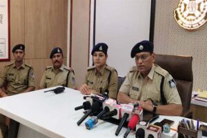 झाबुआ में 99 क्विंटल से अधिक वजन के गांजे के पौधे जब्त, अनुमानित कीमत 9 करोड़ 42 लाख रूपए से अधिक