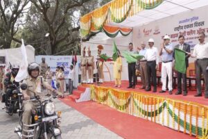 डीजीपी  कैलाश मकवाणा ने लाल परेड ग्राउंड से हरी झंडी दिखाकर रैली को किया रवाना