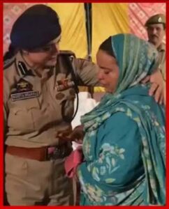 यूपी पुलिस की ‘वर्दी’ में दिखी शहादत की कहानी, अपनों को खोने का दर्द और देशसेवा का जज्बा