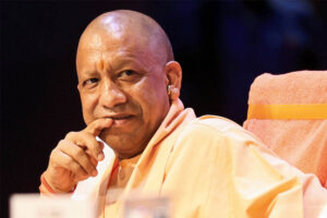 योगी सरकार में पुलिस का एक्शन मोड, इनामी अपराधियों पर शिकंजा; 15,233 करोड़ की अवैध संपत्ति जब्त